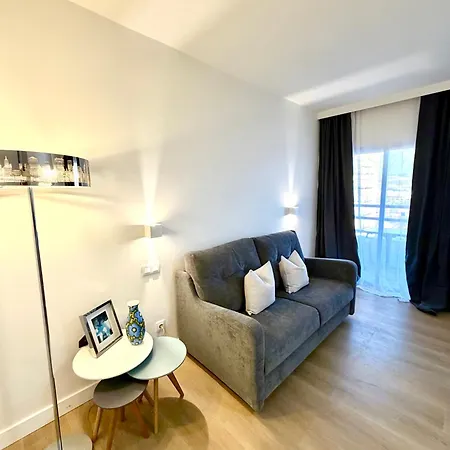 Apartment Ocean Mountain